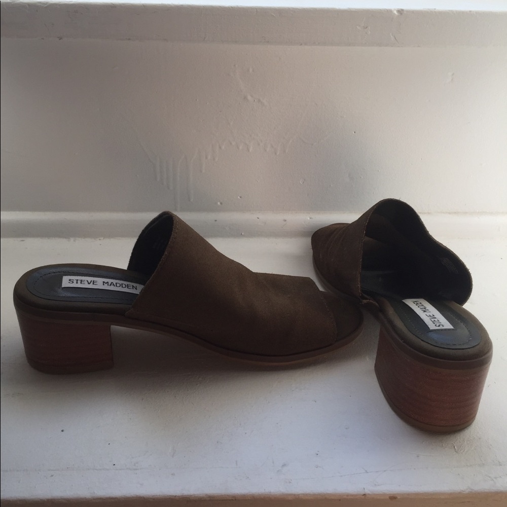 Steve Madden peep toe wedges